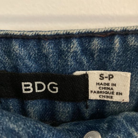 Urban Outfitters denim skirt - Picture 3 of 3